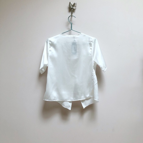 NASTY GAL 'NO STRING SATIN CROPPED BLOUSE' - Picture 5 of 14